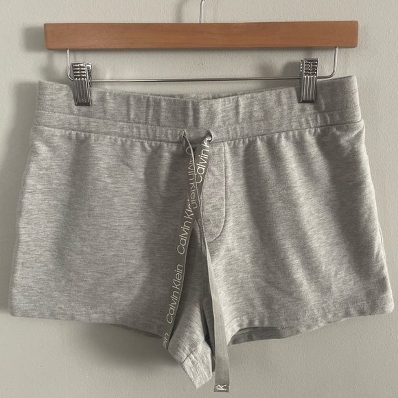 Calvin Klein Heather Gray Sleep Shorts Sz Small - Picture 1 of 4